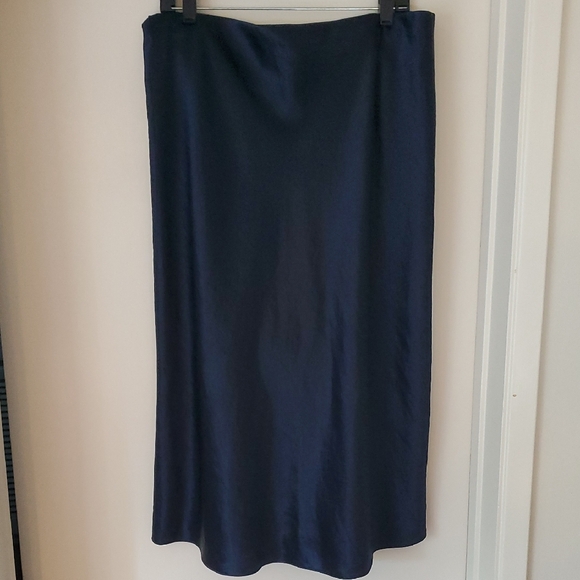 Vince Satin Slip Skirt - Picture 4 of 5